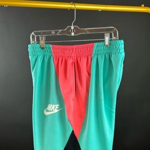Men’s Nike Beach Shorts (XL)